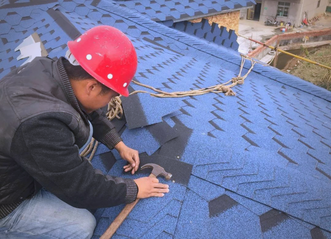 Asphalt shingles have more construction advantages than other shingles