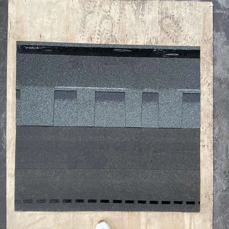 Light Grey  Laminated  Asphalt Roofing Shingles